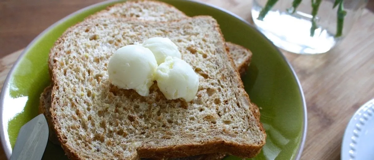 Tosti met geitenkaas en avocado